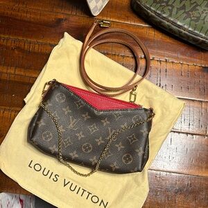 Louis Vuitton purse